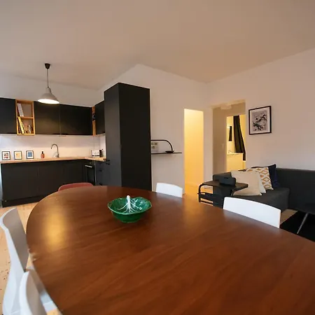 T3 Lumineux Au Coeur De Moulins Garage 2 Places *