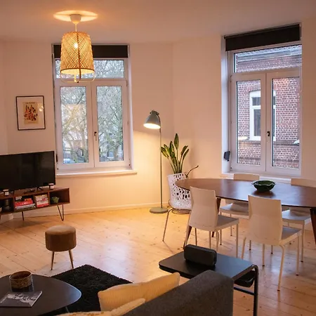 T3 Lumineux Au Coeur De Moulins Garage 2 Places ליל