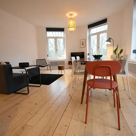 Apartment T3 Lumineux Au Coeur De Moulins Garage 2 Places Lille